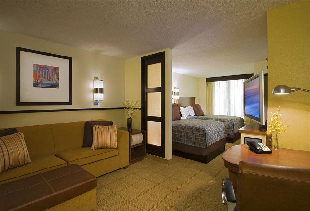 Extended Stay America Premier Suites - Cleveland - Independence Esterno foto